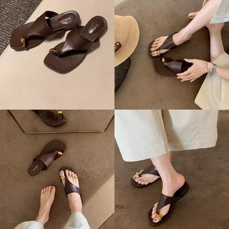 Femme Cross-Strap Slide Sandaler med elegant spænde-detalje Stilla