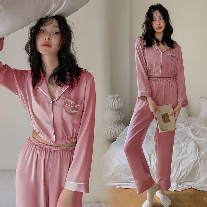 Dame Satin Pyjamasæt med elegante kontrastdetaljer Stilla