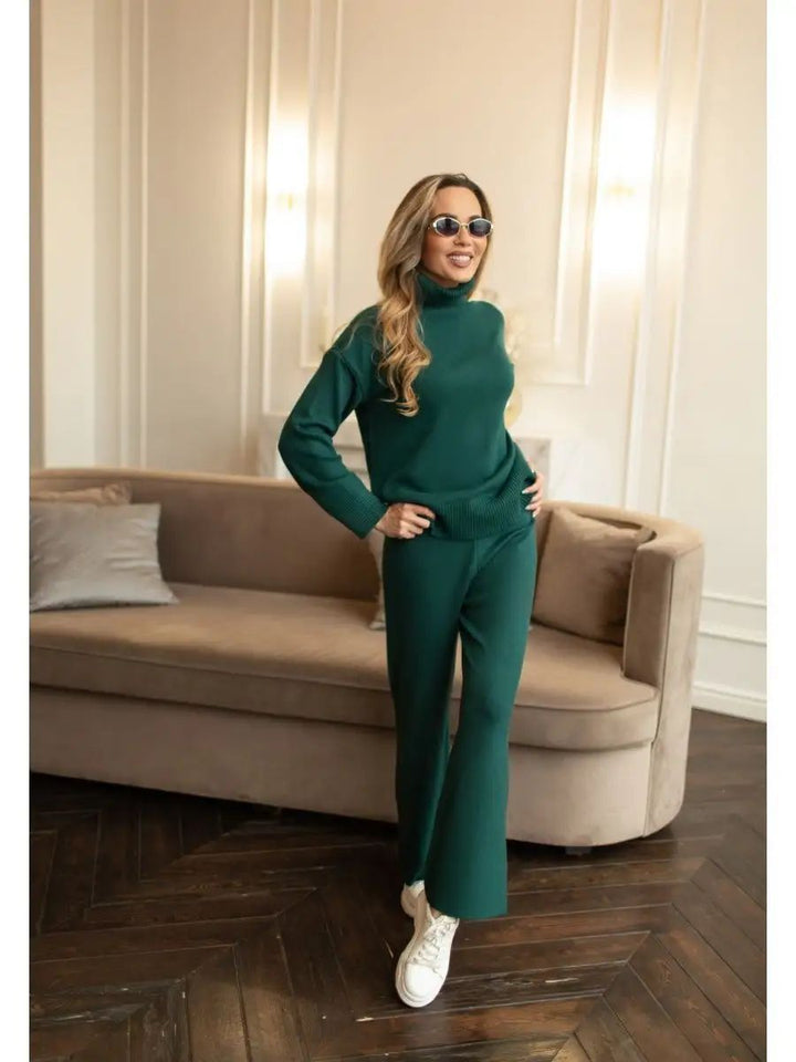 Dame strikpullover med høj krave og let oversized pasform Stilla