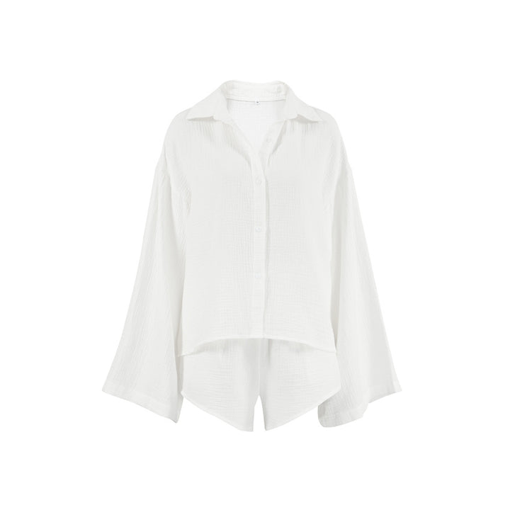 Dame let sæt af bluse og shorts med moderne snit Stilla