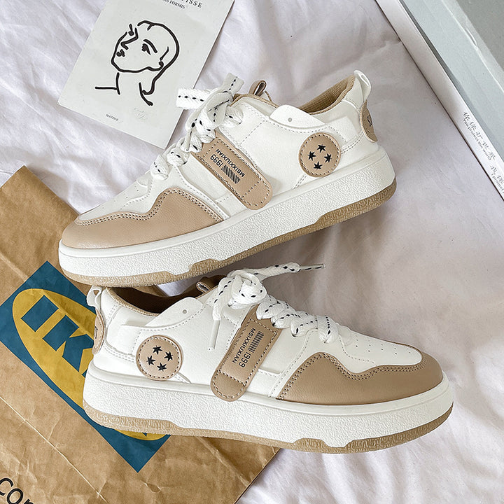 Dame moderigtige sneakers med trendy dobbelt-snørning og anatomisk formet fodseng Stilla