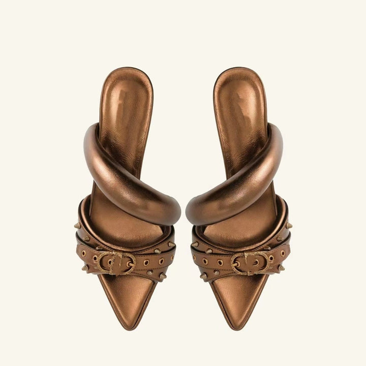 Femme High-Heel Slide Sandaler med dekorativ drejestroppem Stilla