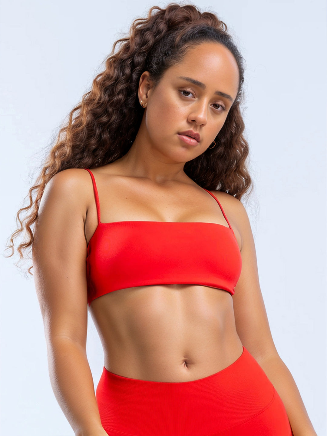Dame Sporty Langærmet Crop-Top med skåret design Skovae
