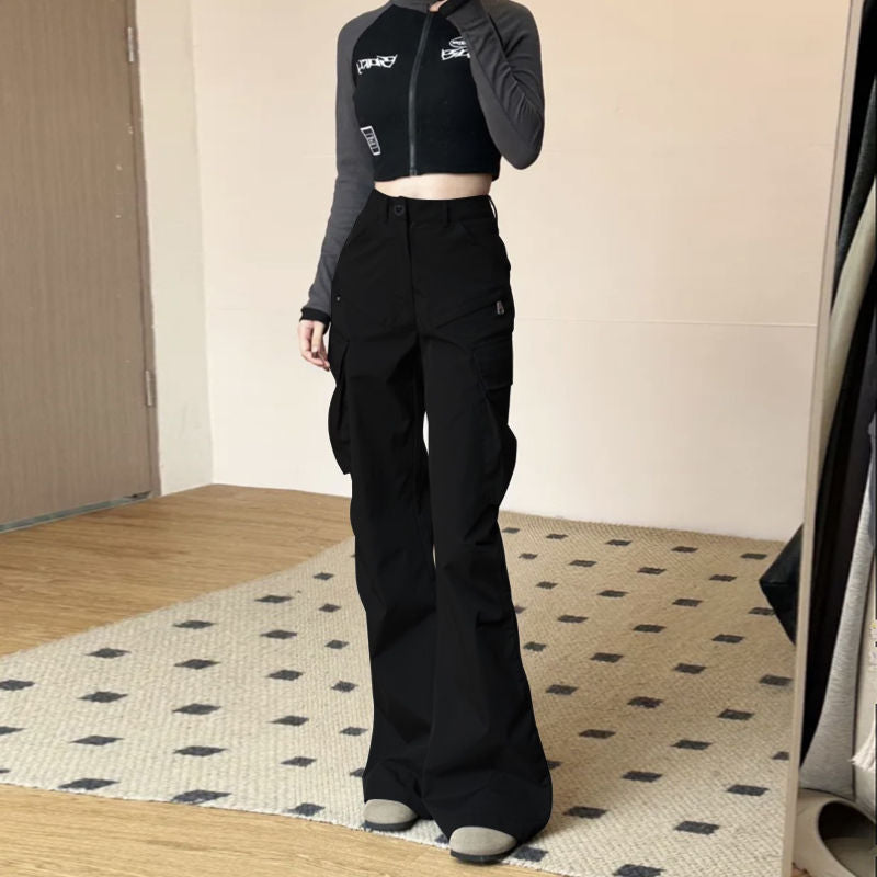 Kvinder cargo bukser med en bred pasform og praktiske lommer