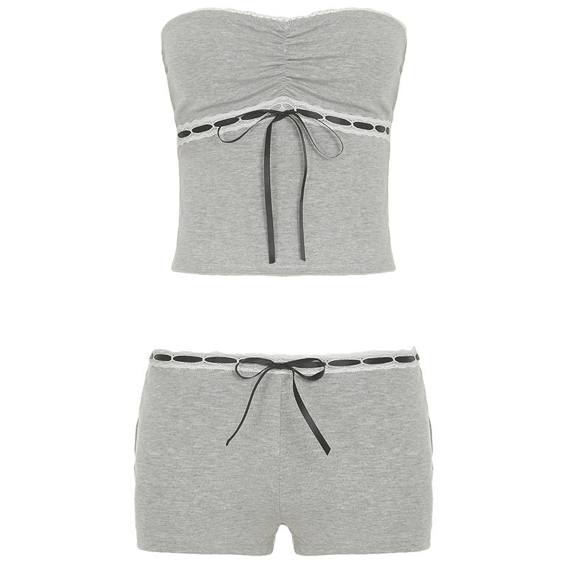Dame pyjamasæt med spidse detaljer og romantisk tryk Skovae