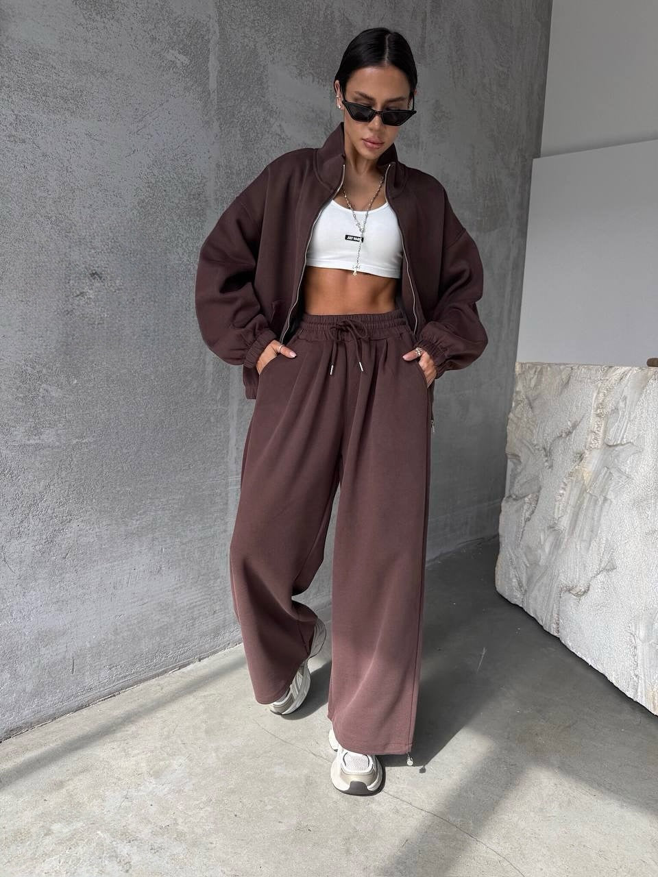 Dame afslappet fritidssæt med oversized jakke og bred talje Stilla
