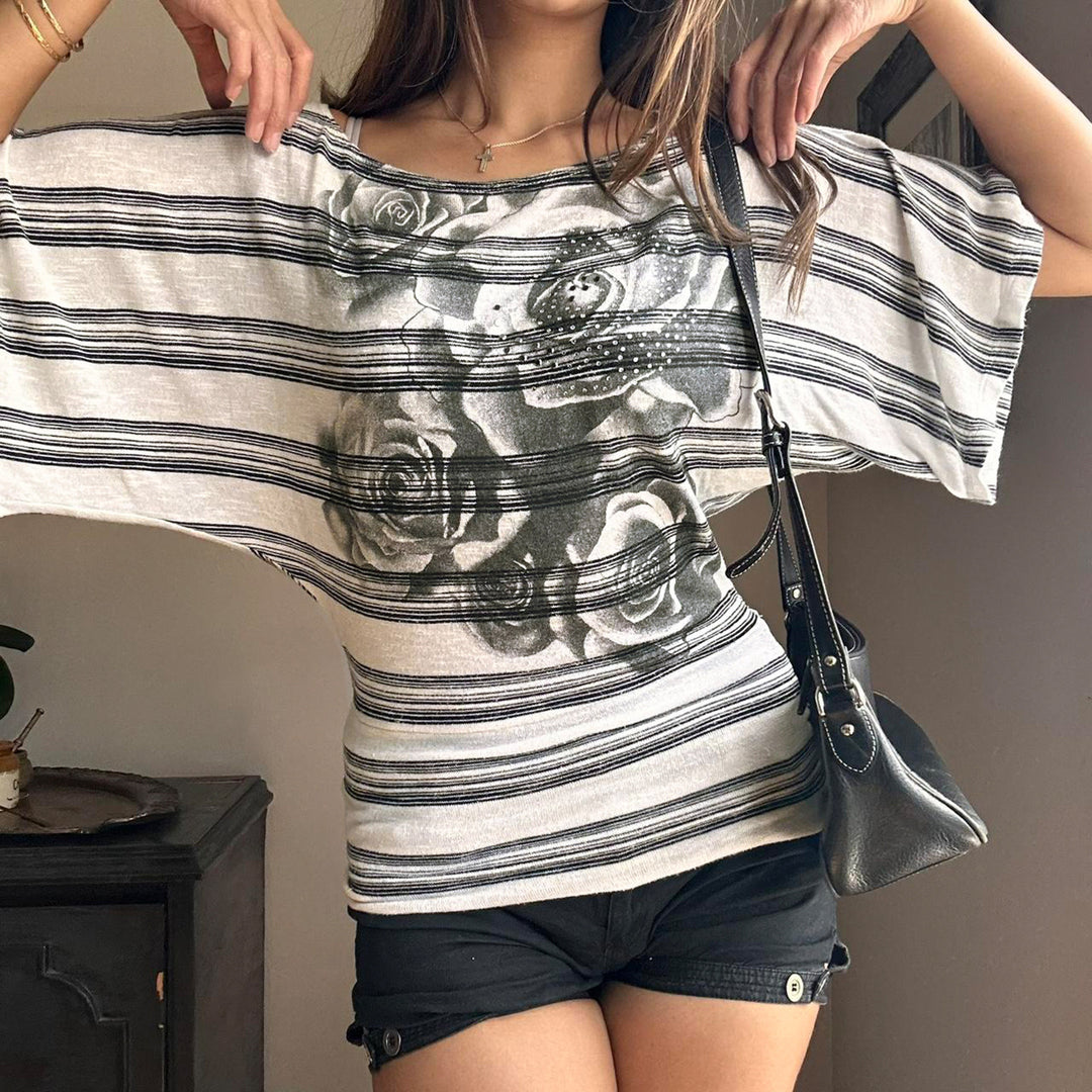 Dame T-shirt med blomstertryk og stribet design Skovae