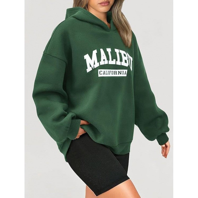 Kvindernes casual hoodie med oversized pasform og iøjnefaldende print Skovae
