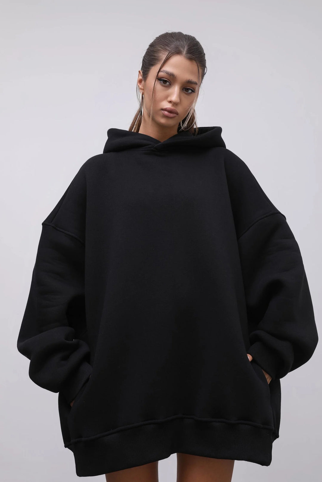 Kvinder Oversized Hoodie med praktiske lommer og høj-hals krave Skovae