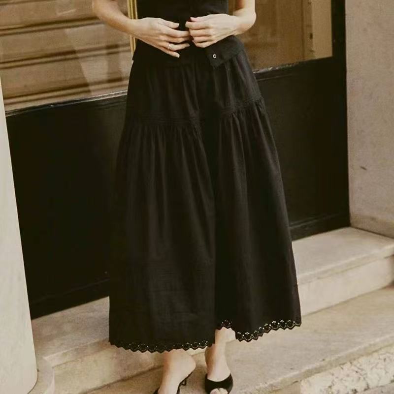 Dame Maxi-nederdel med elegant Broderie Anglaise og flydende snit Stilla