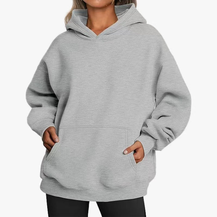 Kvinders oversized hoodie med praktiske kængurulommer og blød indvendig foring Skovae