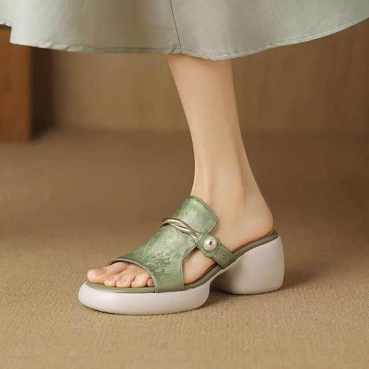 Dame skridsikre plateau-sandaler med elegant perleaccent og moderigtigt remdesign Stilla