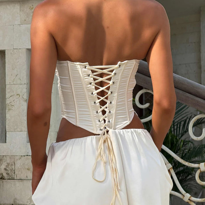 Dame Korsetthighlight med elegante perleaccentuer Stilla