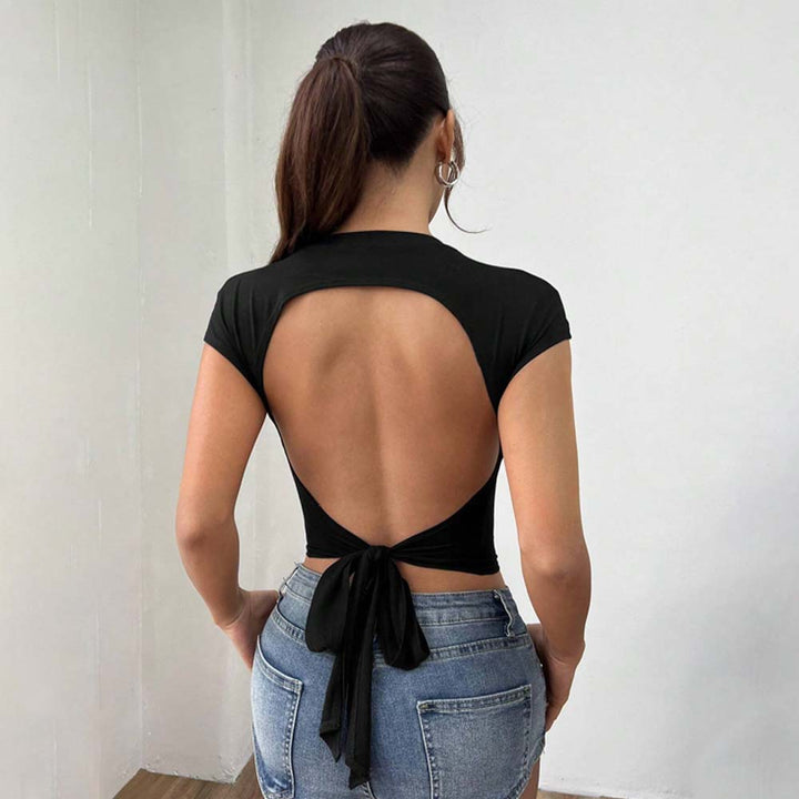 Dame fitted crop top med æstetisk cut-out ærmer Stilla
