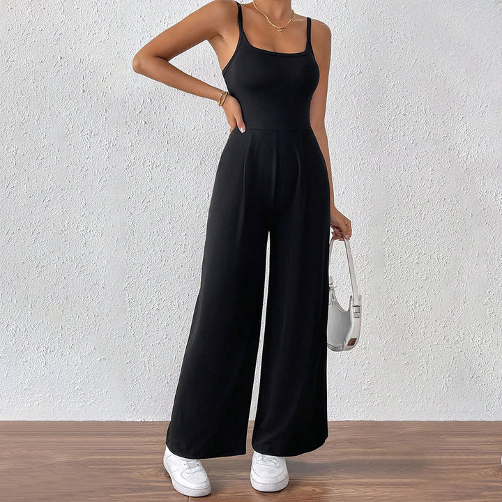 Kvinders afslappede jumpsuit med slanke stropper og elegant snit Stilla