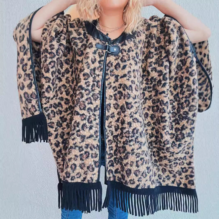 Damer fashionable poncho med frynser og dyreprint Stilla