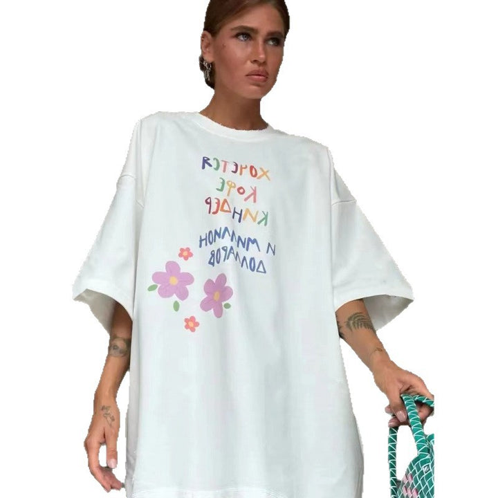 Dame T-shirt med kreativ grafisk design og afslappet schnit Stilla