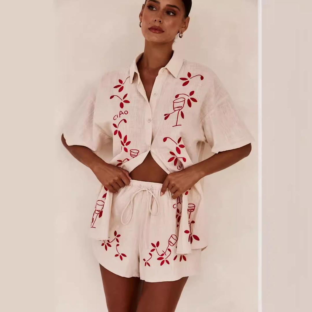 Kvinders Luftig Kortærmet Skjorte og Shorts Sæt med Blomsterbroderi Design Skovae