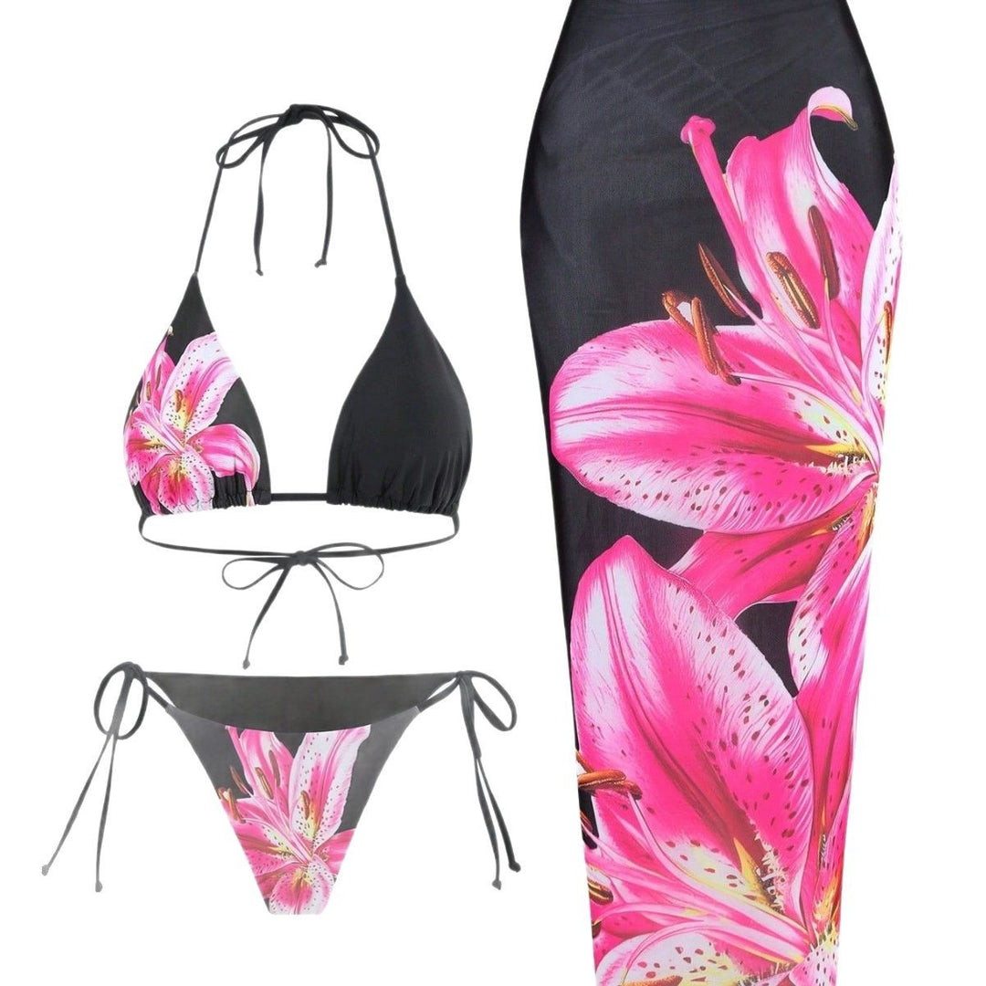 Dame bikini-sæt med elegant omslagskørt og blomstret design Stilla