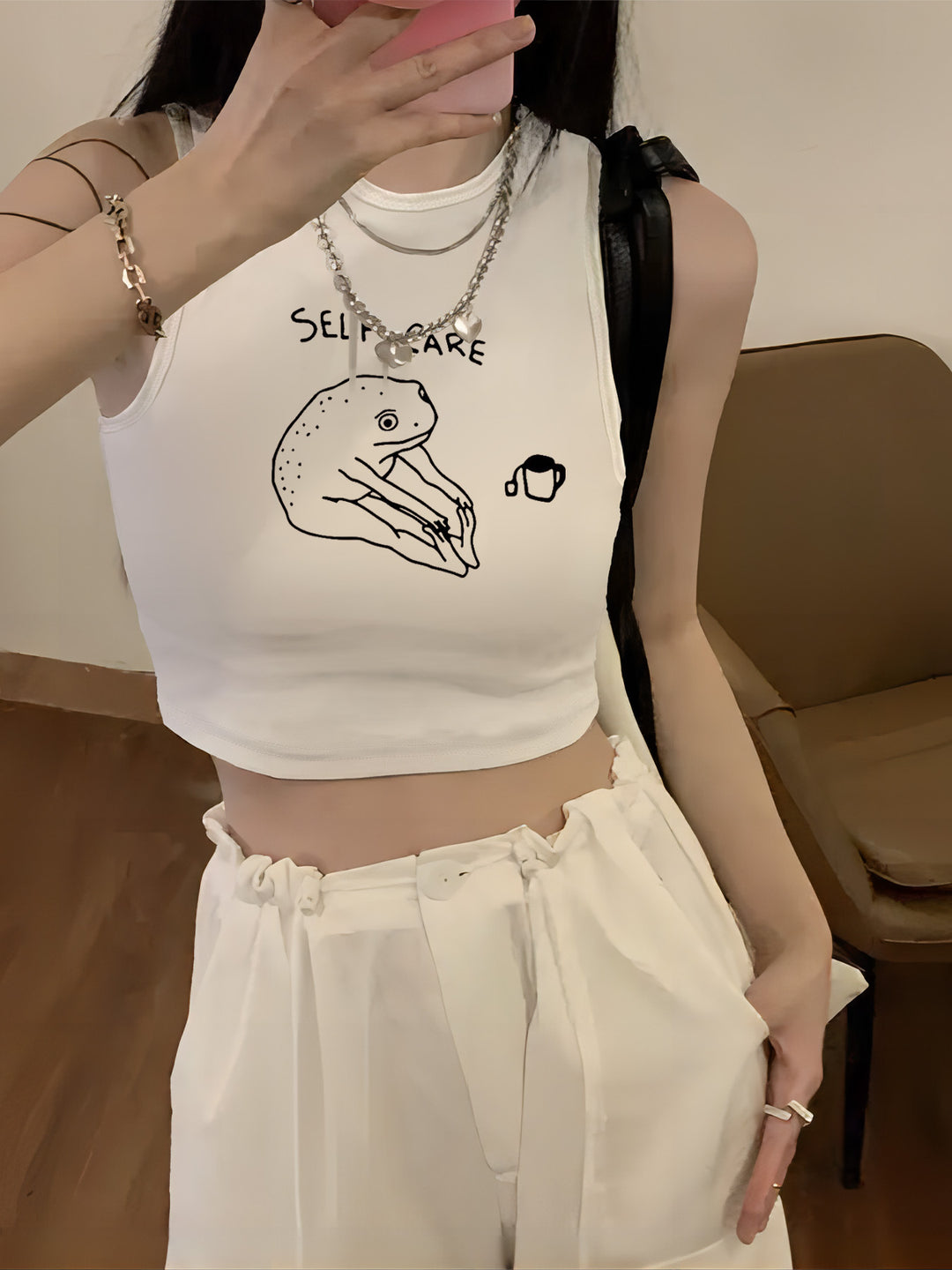 Dame Crop-Top med kreativ tekst og afslappet snit Skovae