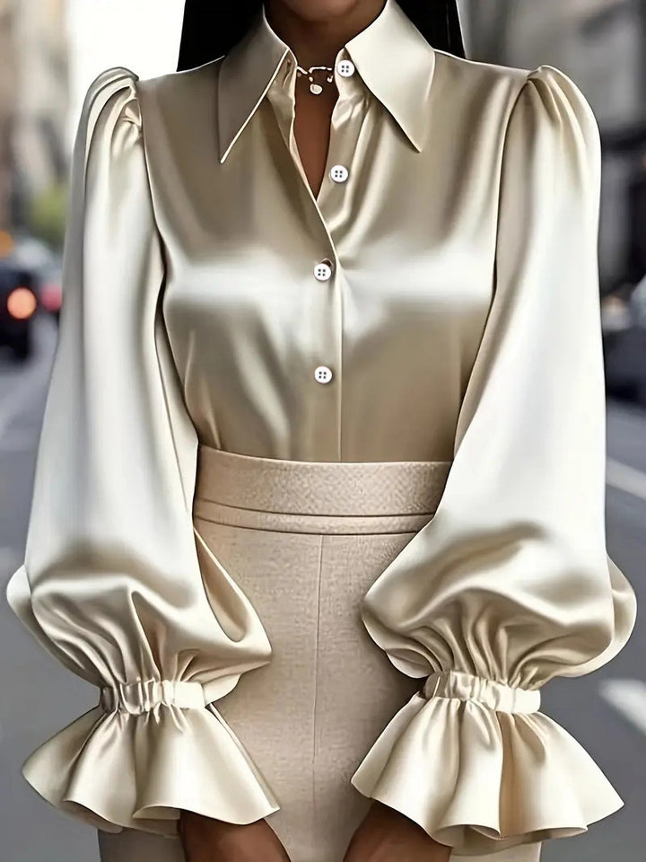 Dame elegant silke bluse med puffærmer og flot knapliste Skovae