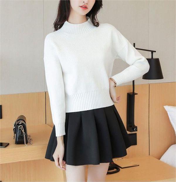 Kvinders casual strikket sweater med høj krave og fine ribdetaljer Stilla