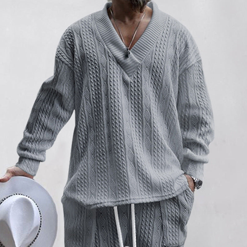 Herre afslappet sweater med V-hals og struktureret design Stilla