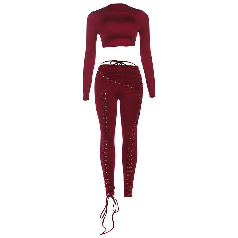 Dame Crop-Top og højtskårne leggings med snørredetaljer Skovae