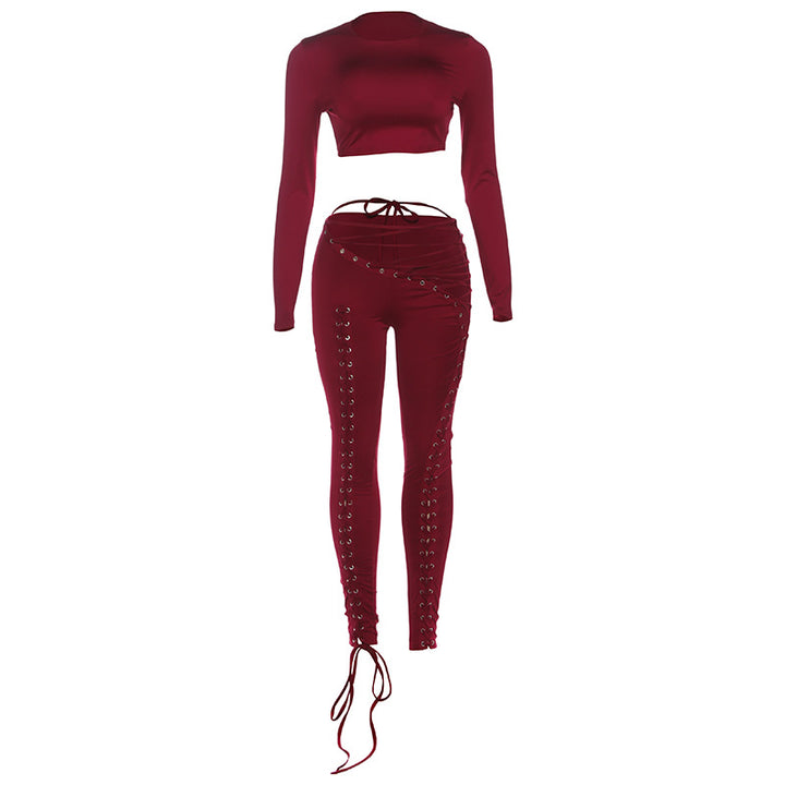 Dame Crop-Top og højtskårne leggings med snørredetaljer Skovae