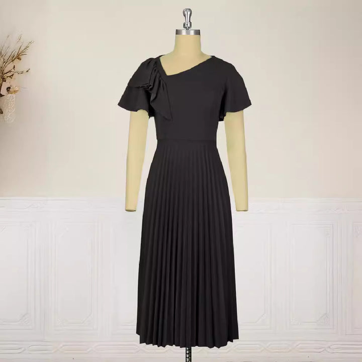Damer elegant plisseret kjole med asymmetrisk ruffle-detail Skovae