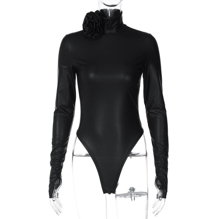 Dame Elegant Langærmet Bodysuit med voluminøst Krave og floral Accent Stilla