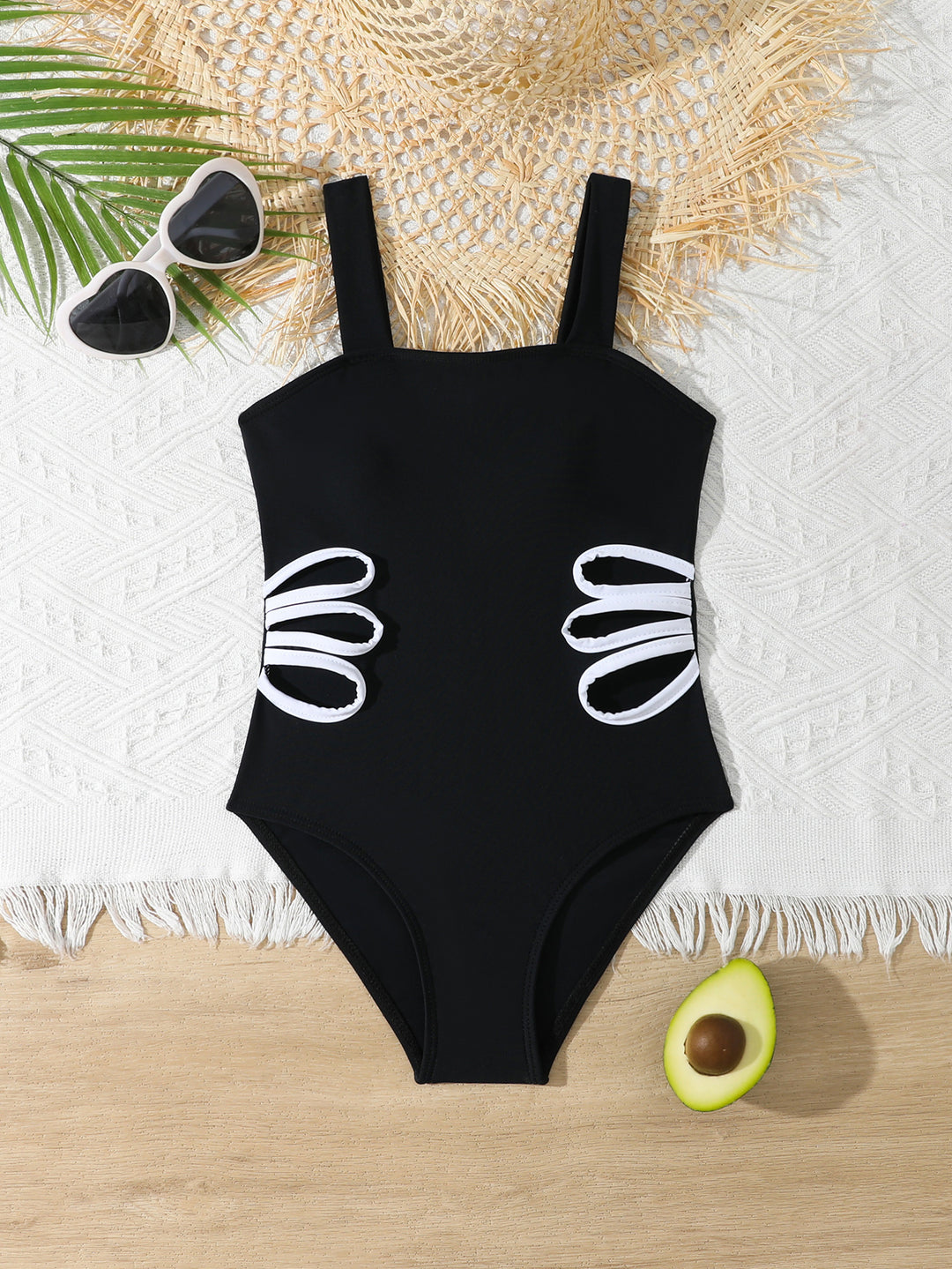 Dame one-piece badedragt med dekorativt sløjfe-design og komfortabel pasform Stilla