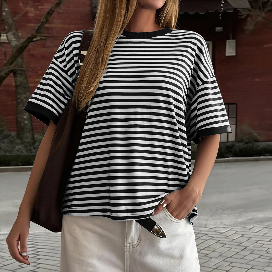 Dame Oversized Stribet T-shirt med Korte Ærmer og Rund Halsudskæring Skovae