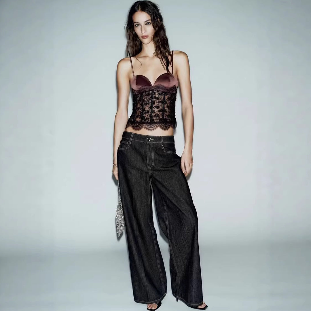 Dame Spids Crop Top med hjerteformet udsnit og elegant kant Skovae