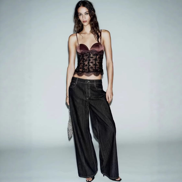 Dame Spids Crop Top med hjerteformet udsnit og elegant kant Skovae