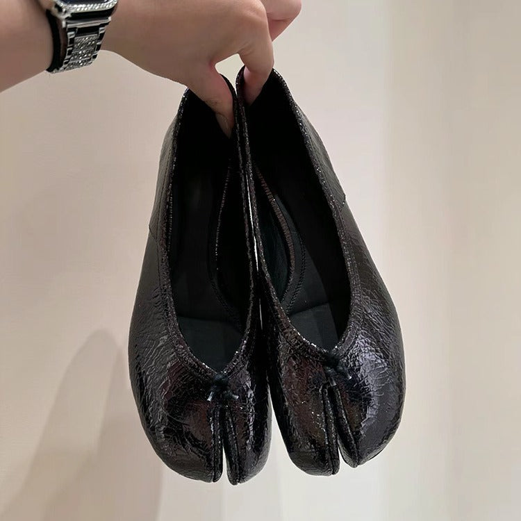 Dame elegant spids balletflade med dekorative sømme Stilla