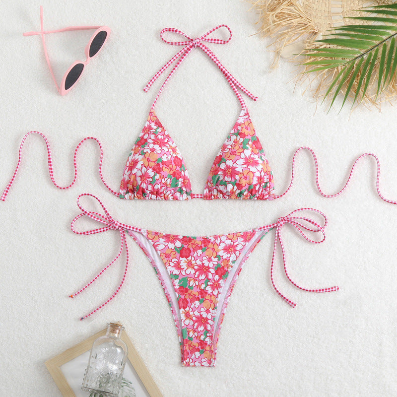 Dame triangel-bikini med blomsterdesign og legende bånd Skovae