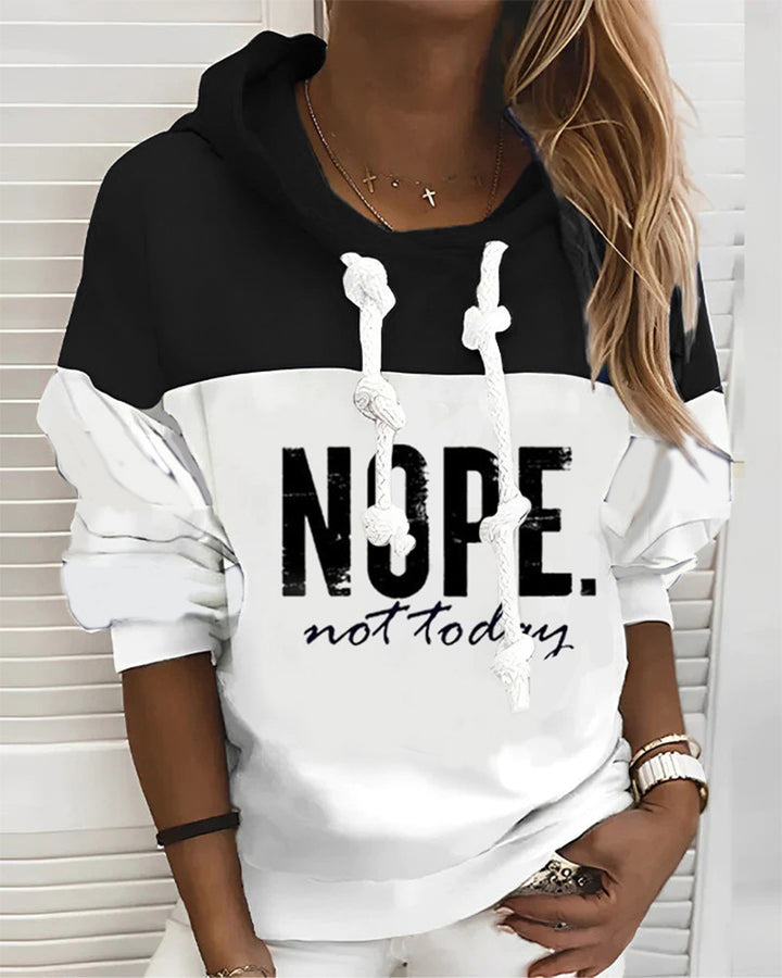 Kvinders afslappede hoodie med fashionable bogstaver Stilla