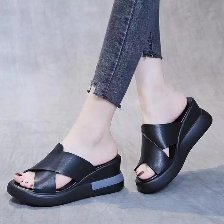 Dame Wedge-sandaler med krydsremme og ergonomisk sål Stilla