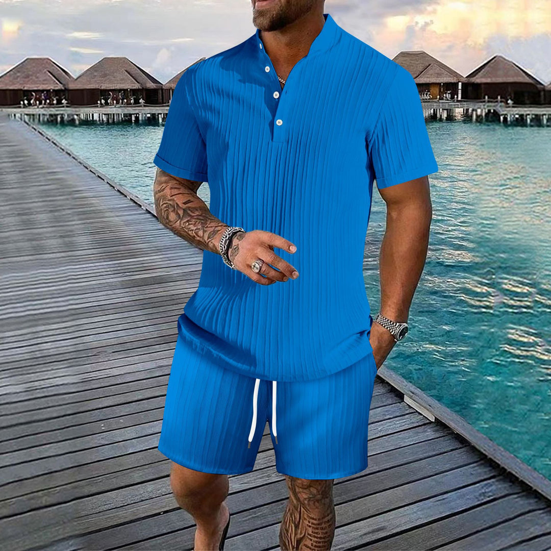 Herre afslappet kortærmet skjorte med plissé-design og matchende shorts Stilla