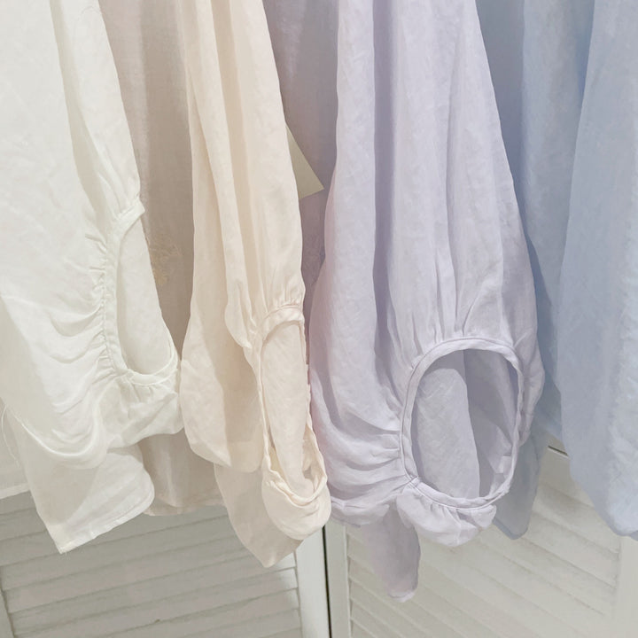 Dame Bestiklet Linned blouse med knapdetaljer Stilla