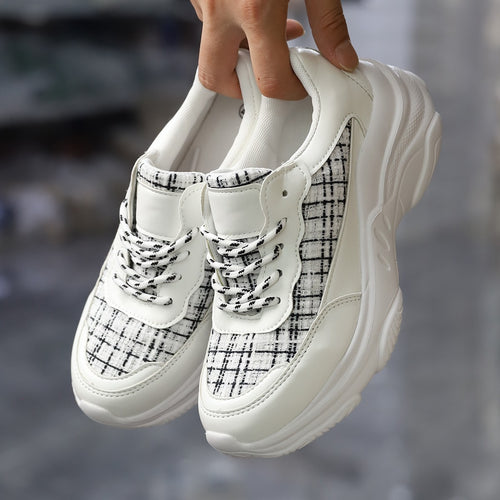 Dame Sneakers med struktureret overmateriale og åndbar sål Stilla