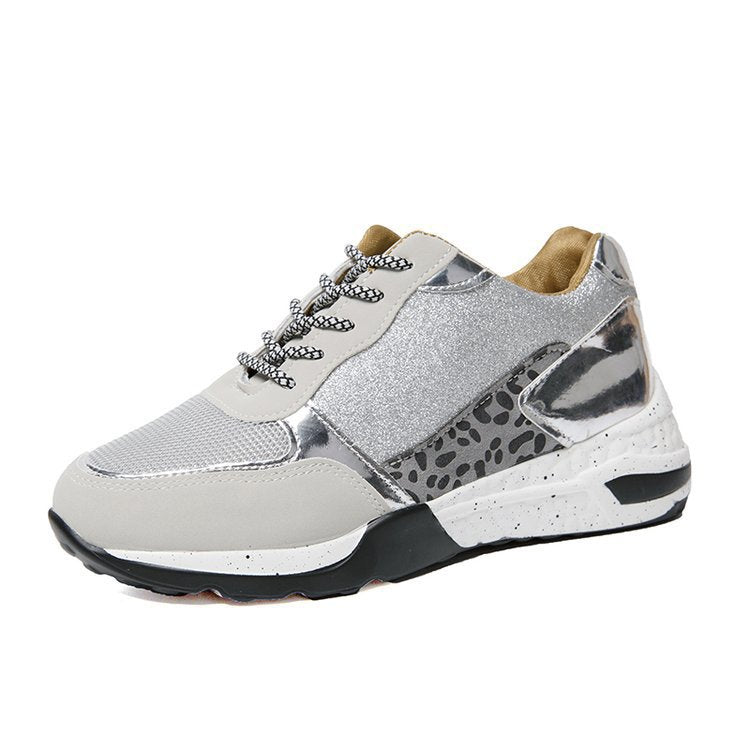 Dame mode Sneakers med glitrende accenter og dyre motiv Stilla