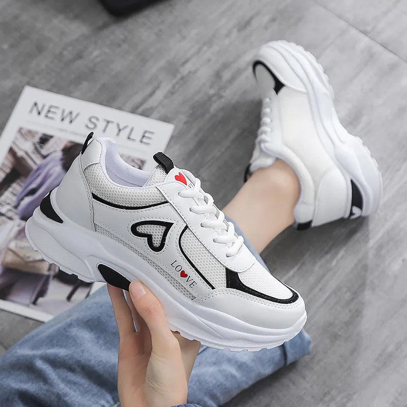 Damer fashionable træningssneakers med åndbart mesh-overdel og komfortabel sål Stilla