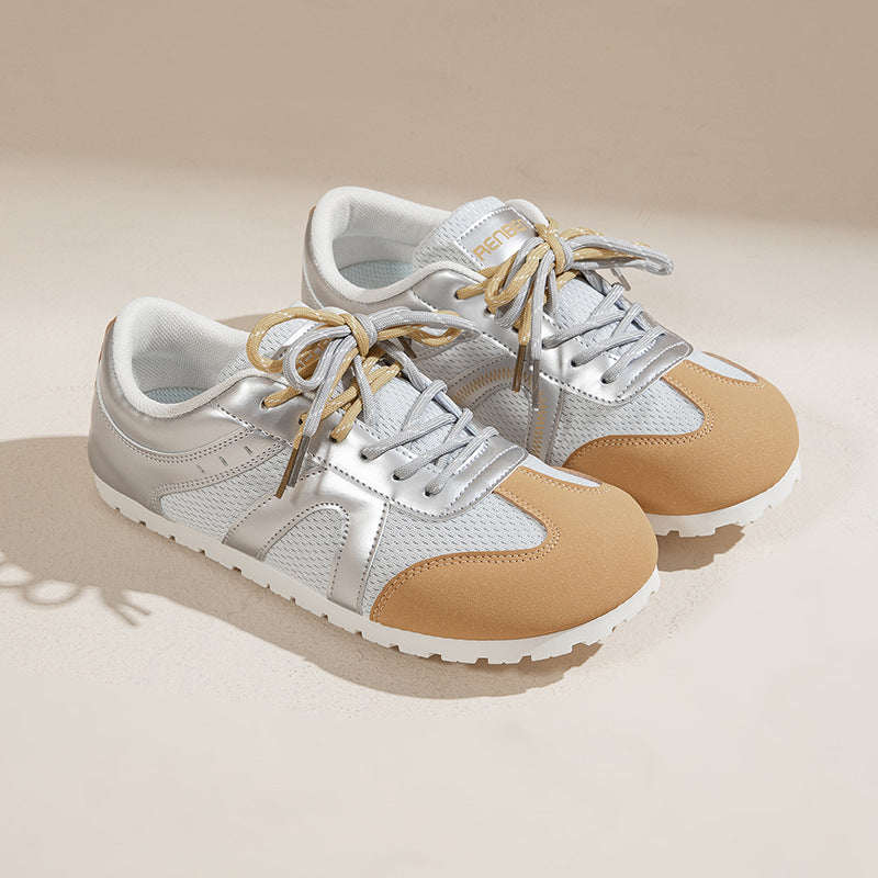 Dame Sneakers i sporty-elegant design med åndbar overfladestruktur og skridsikker sål Stilla