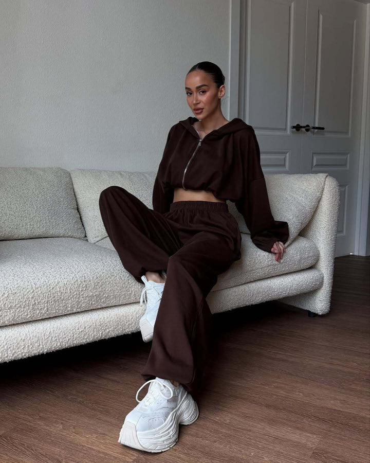 Kvinders afslappede cropped hoodie og bredskåne joggingbukser sæt Stilla