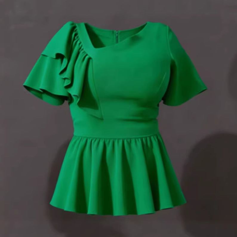 Dame Elegant skåret bluse med voluminøse flæsedetaljer Skovae