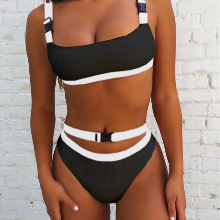 Damer Sporty Bikini med innovative spændelementer Stilla