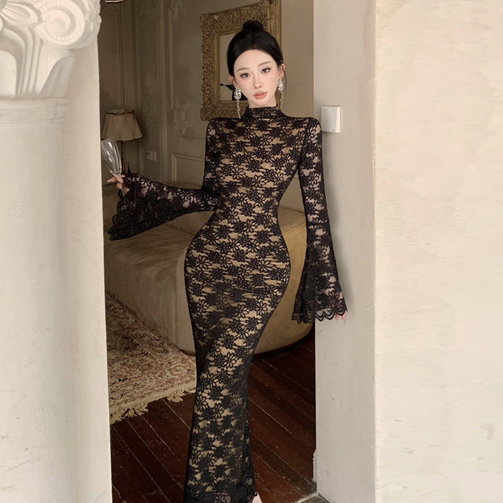 Stilla | Bell Sleeve Høj Talje Bodycon Fishtail Kjole