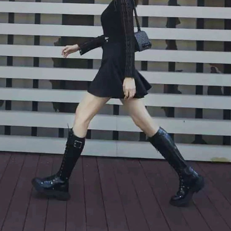 Dame Fashionable Overknee-støvler med robust design og snøring Stilla